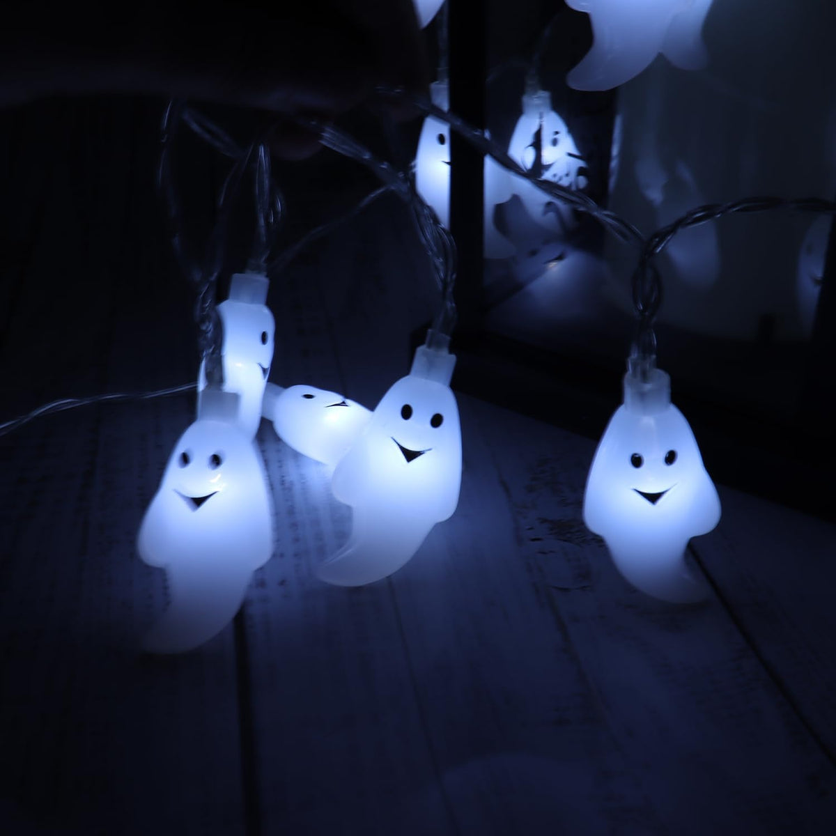 Halloween String Lights 10Ft 20 Leds Battery Operated Outdoor Decorations Ghost Lights for Halloween Party Decor