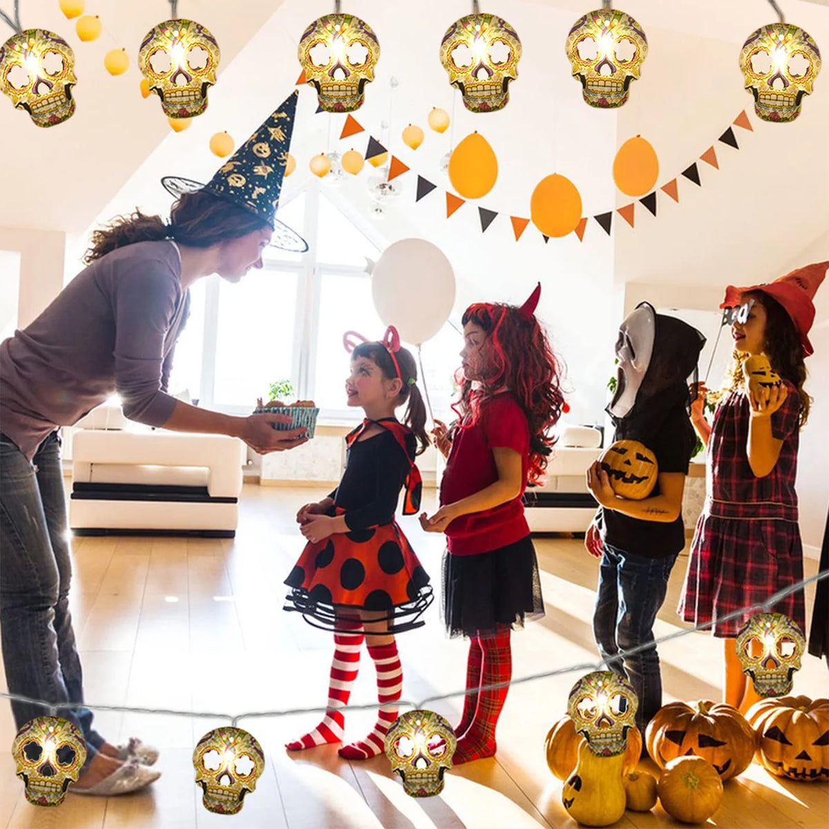 Halloween String Lights, 15Ft 30 LED Skull Halloween Lights Halloween Decorations Indoor Outdoor