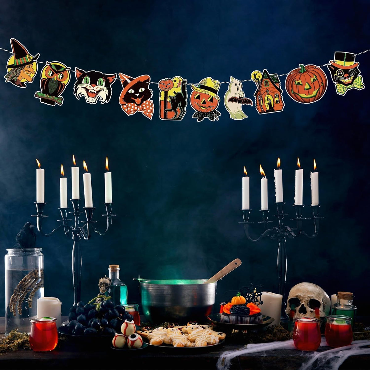 Vintage Halloween Hanging Banner, Retro Halloween Home Decoration | Pre-Strung, Pumpkin Witch Ghost Cat Patterns, Wall Bunting Garland Card Banner, Cartoon Halloween Party Favor, Photo Supplies